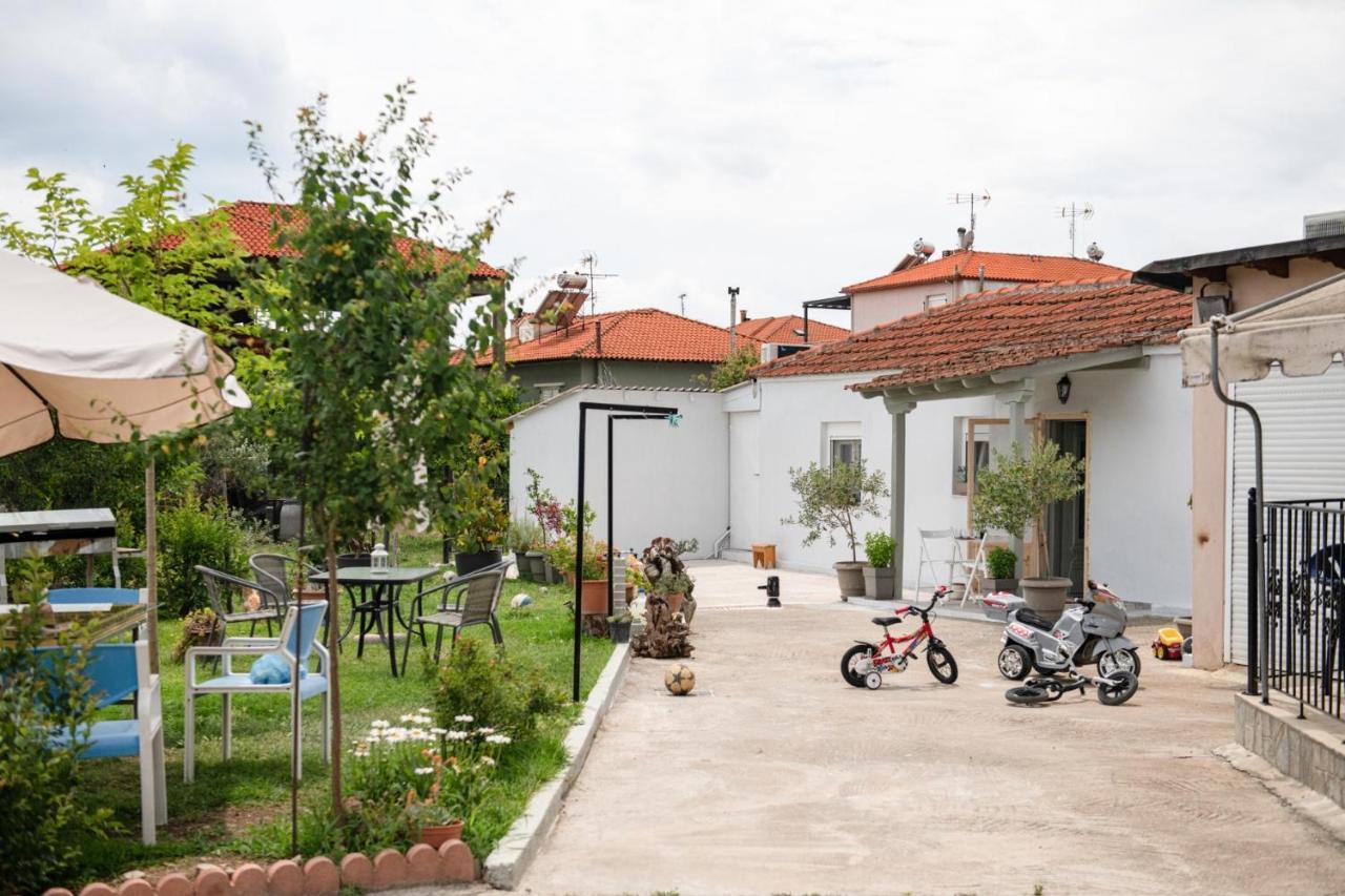 Agrikia Tis Vasilikis Apartman Ormília Kültér fotó